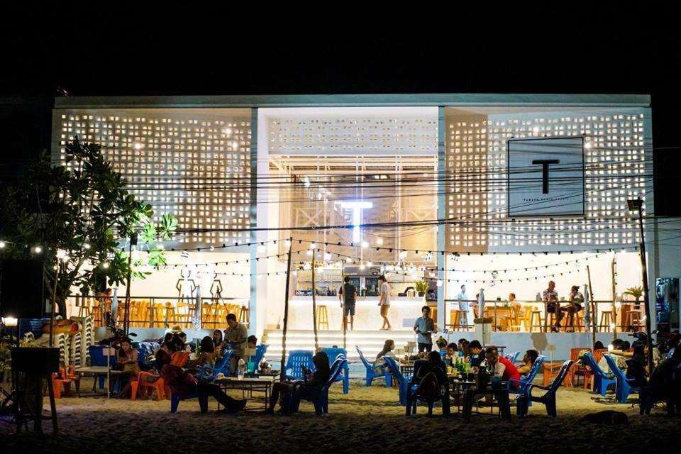 Tawaen Beach Resort Ko Lan Buitenkant foto