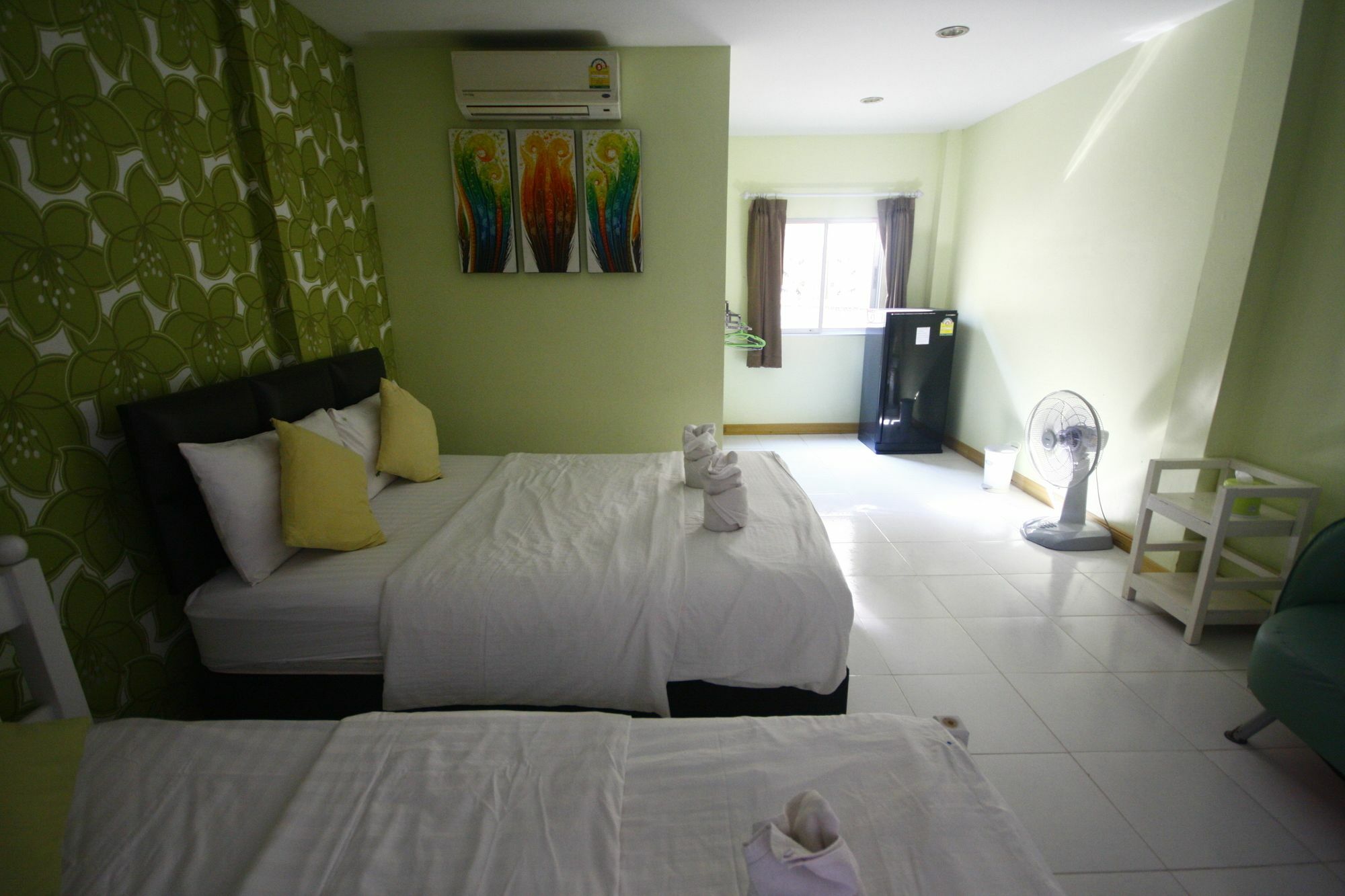 Tawaen Beach Resort Ko Lan Buitenkant foto